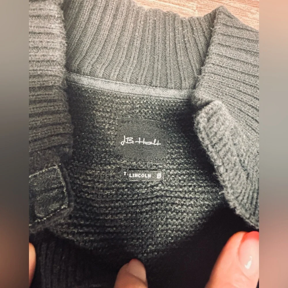 JB Holt Buckle | VGUC Quarter Button Barlow Lincoln Henley Sweater Black Large